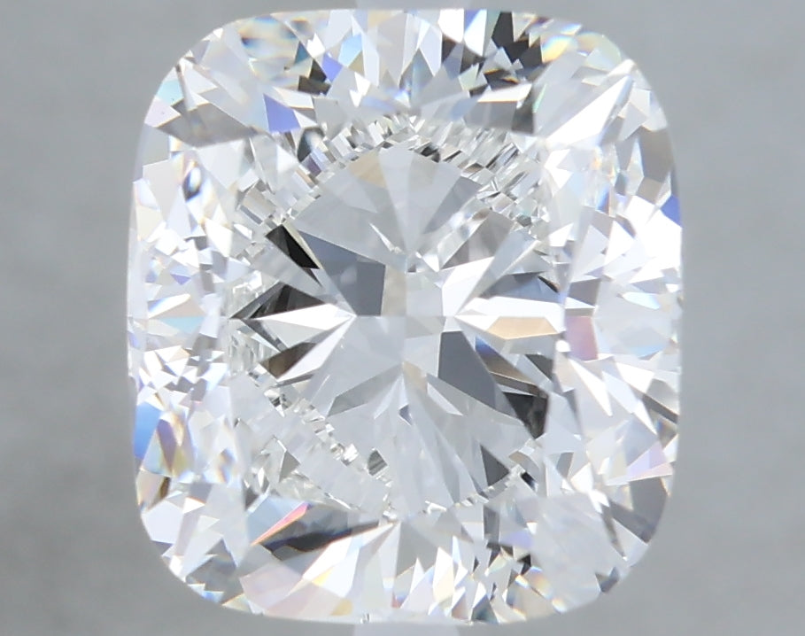 5.04ct Cushion Lab-Grown Diamond · E VVS2 · IGI
