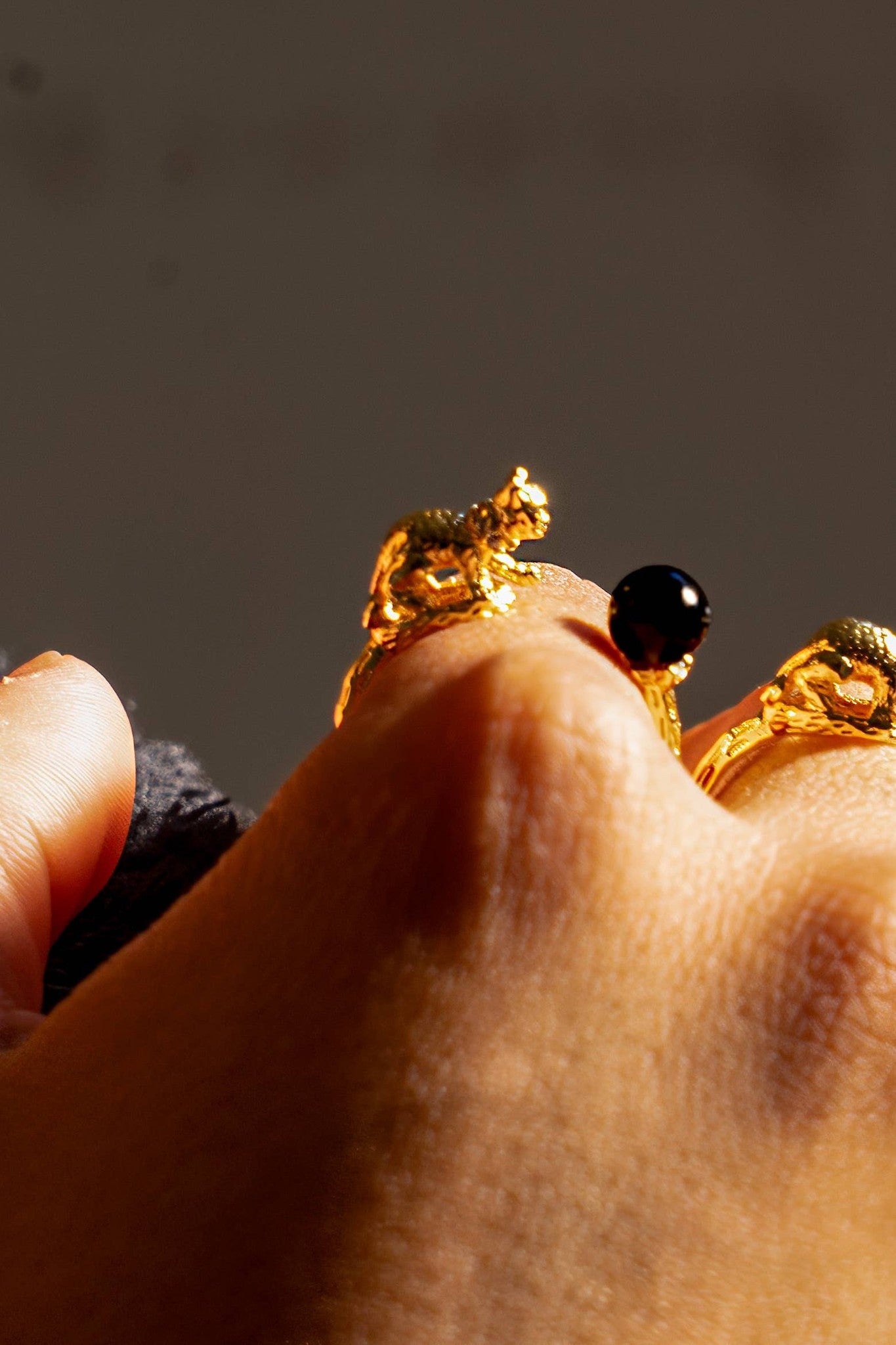 Cat's Cradle Ring, Onyx