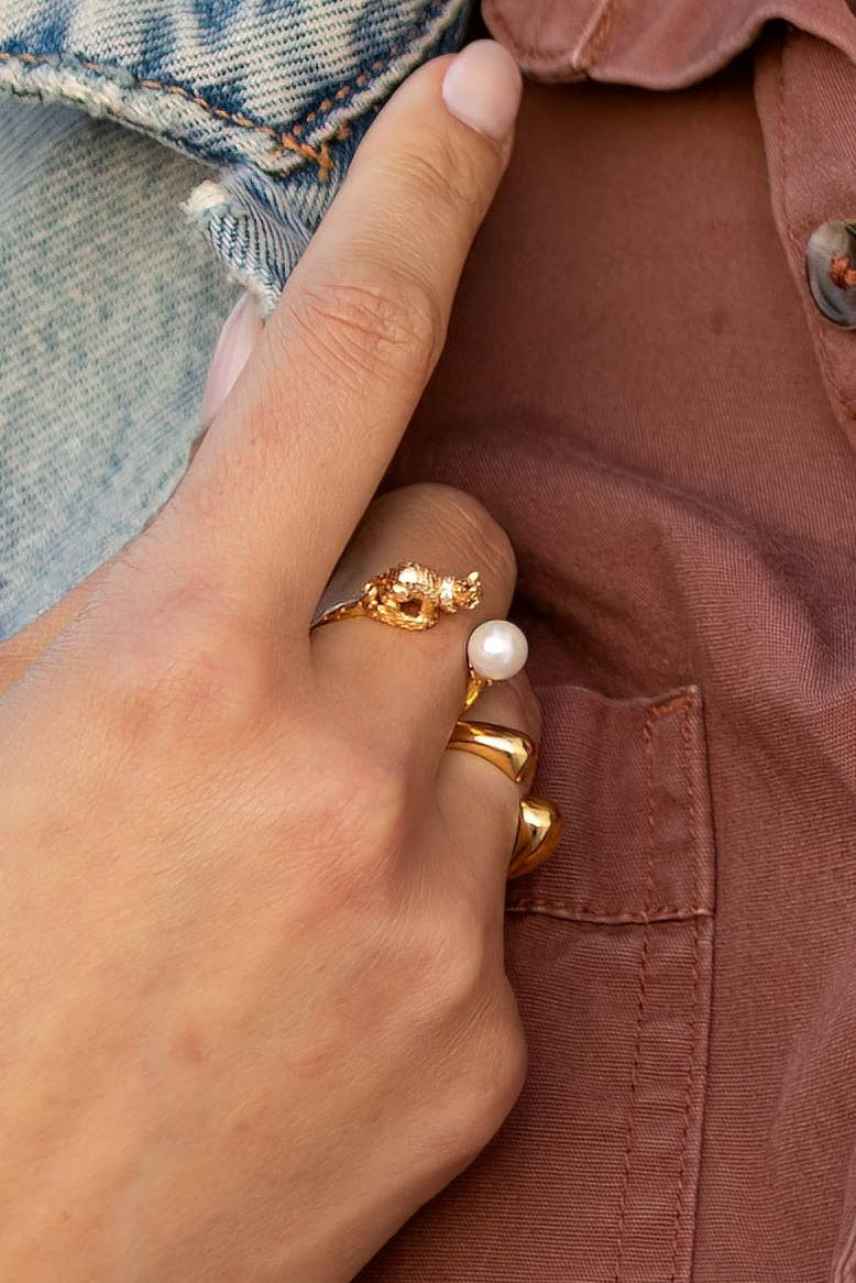 Cat's Cradle Ring, Mother of Pearl