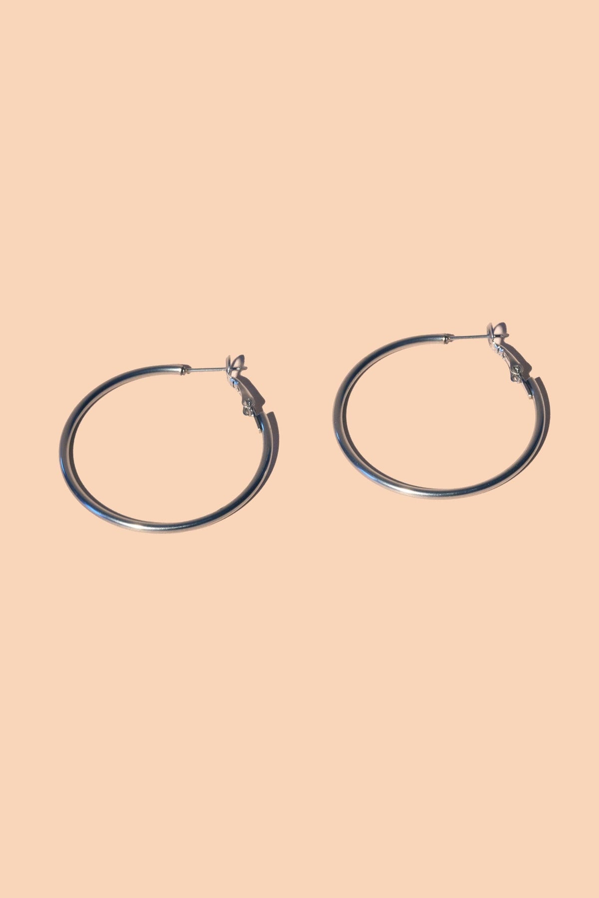 Anjelica Hoops