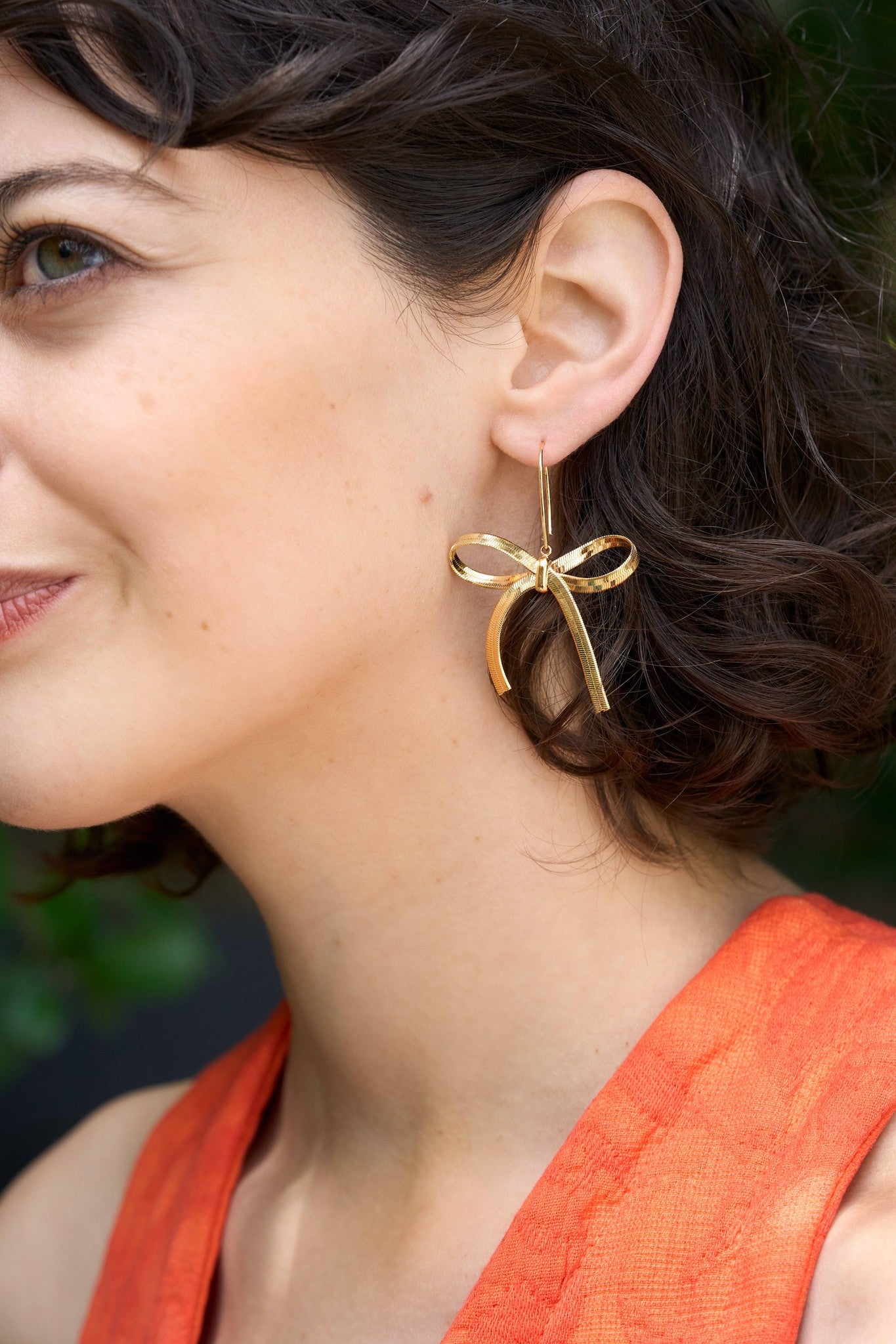 Hot to Bow Earrings