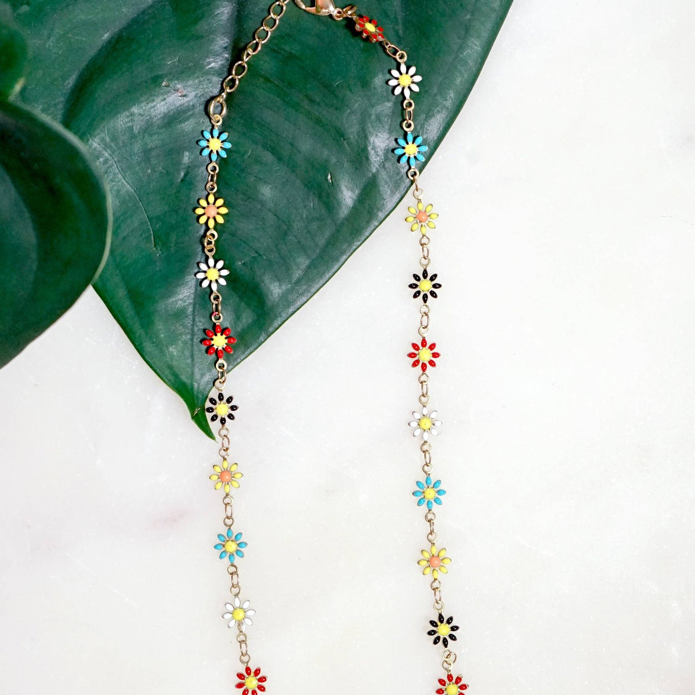 Lure Daisy Choker / Necklace in Multi