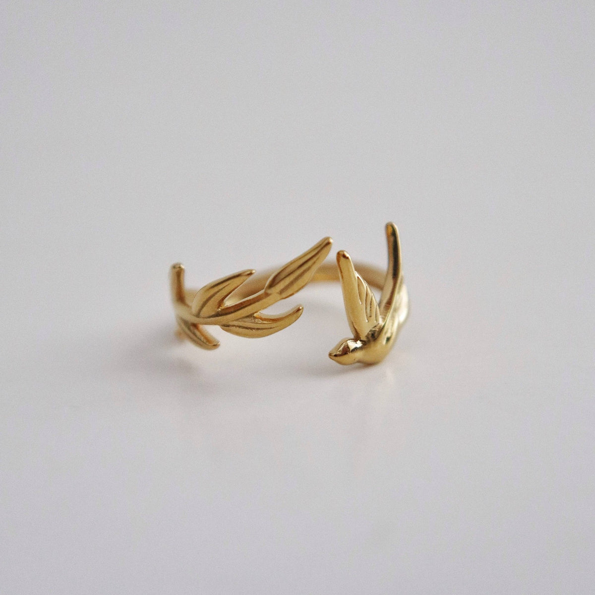 Dove and Leaf Ring, 18k gold plated