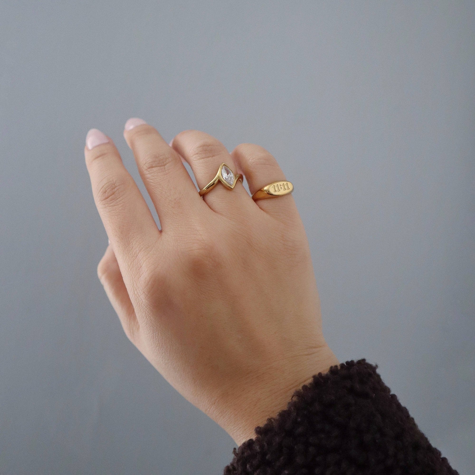 11:11 Signet Ring, 18k gold plated