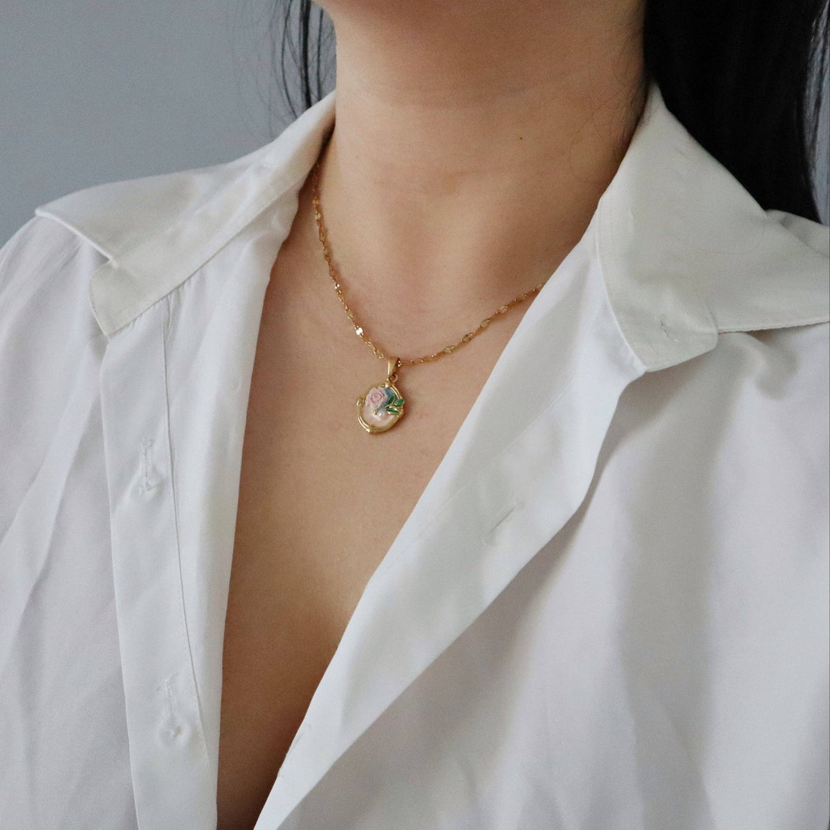 Rose Pendant Necklace, 18k gold plated