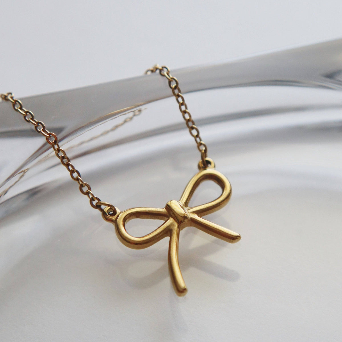 Bow Necklace, gold plated