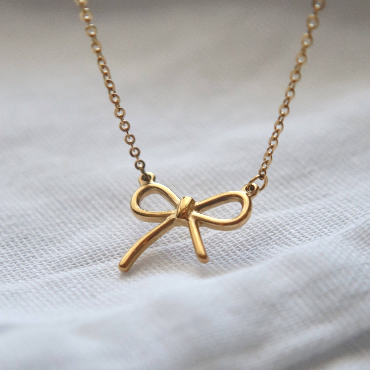 Bow Necklace, gold plated