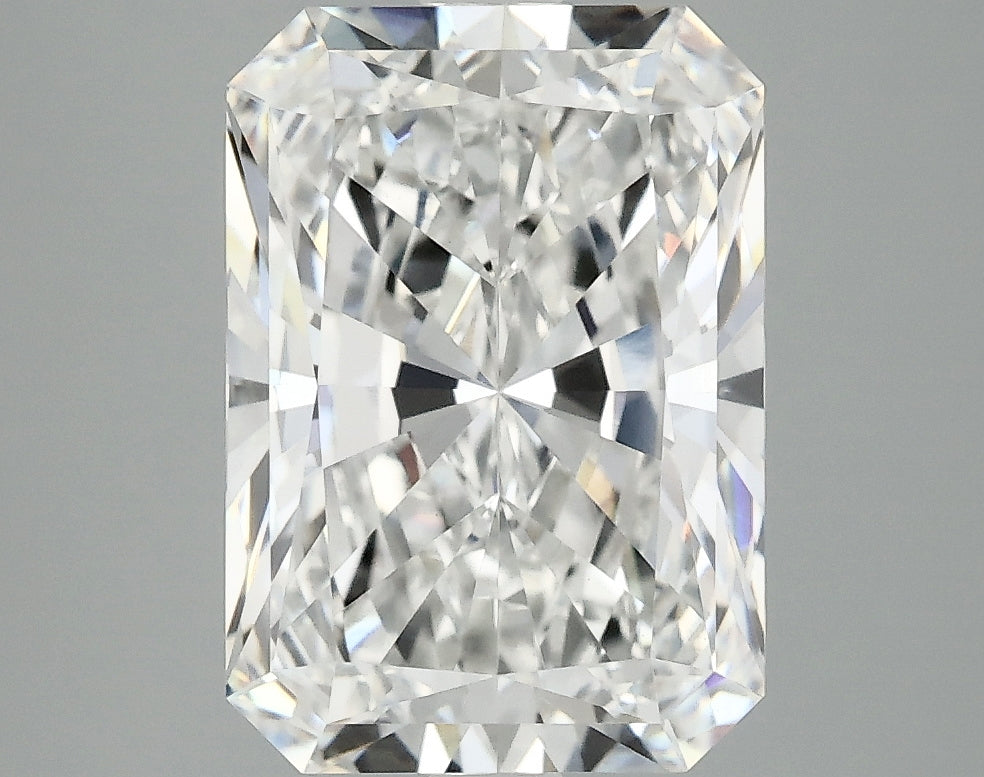 4.18ct Radiant Lab-Grown Diamond · E VVS2 · IGI