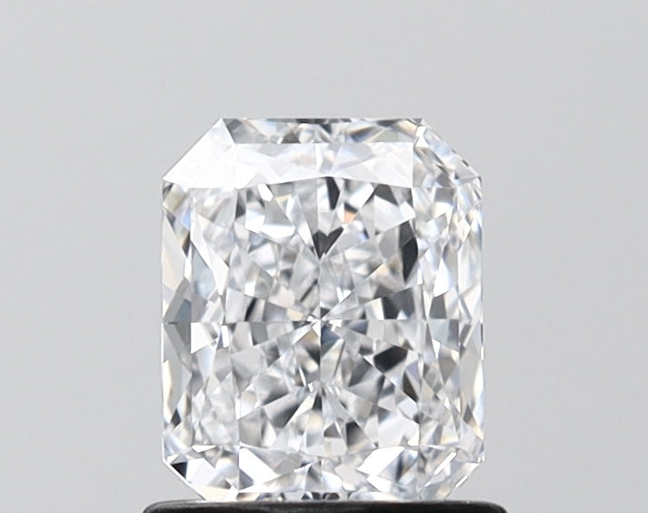 1.04ct Radiant Lab-Grown Diamond · D VVS2 · IGI