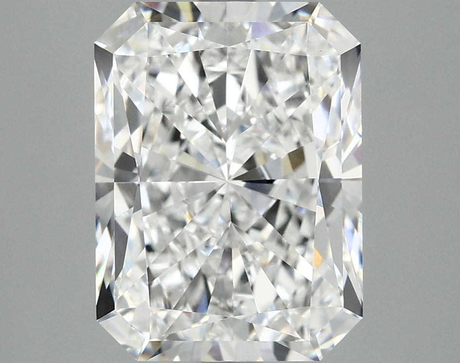 4.17ct Radiant Lab-Grown Diamond · D VS1 · IGI