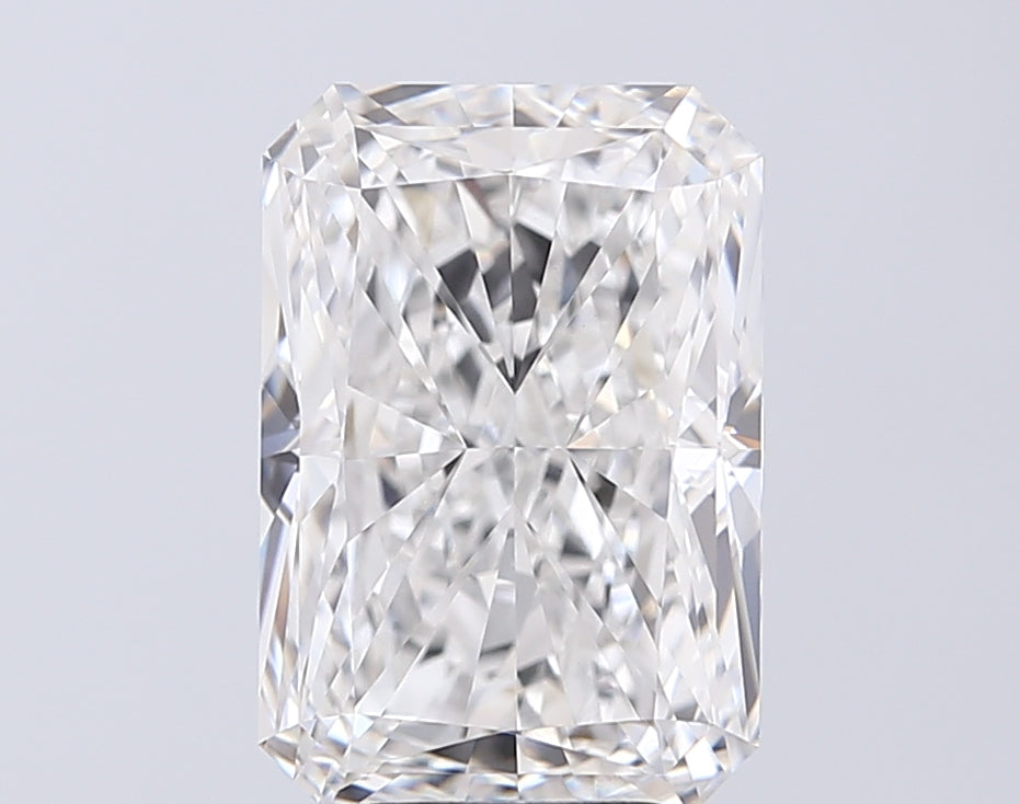 5.03ct Radiant Lab-Grown Diamond · E VVS2 · IGI