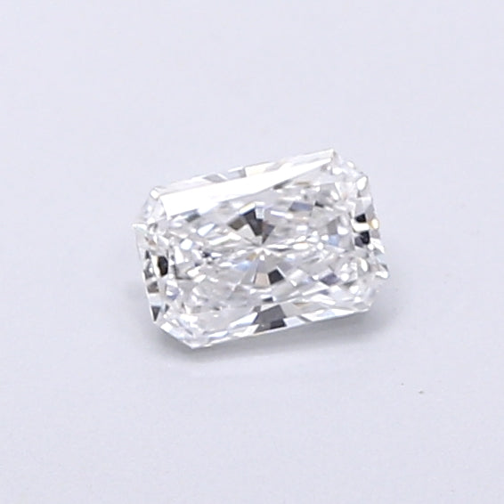 0.30ct Radiant Lab-Grown Diamond · D VVS1 · IGI