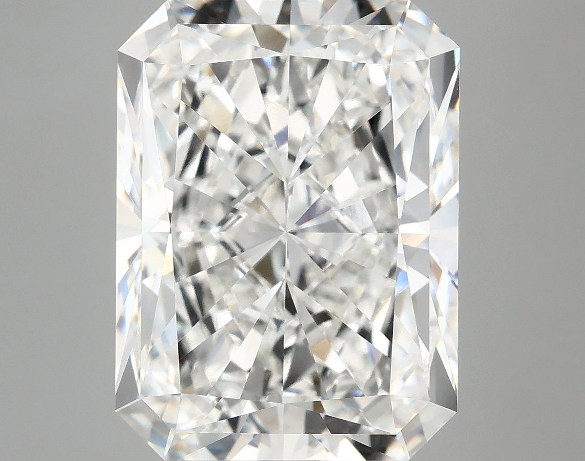 9.28ct Radiant Lab-Grown Diamond · E VVS2 · IGI