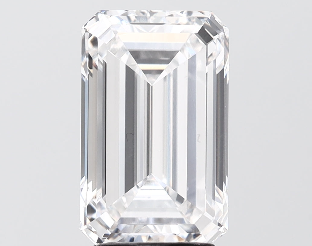 4.02ct Emerald Lab-Grown Diamond · E VVS2 · IGI
