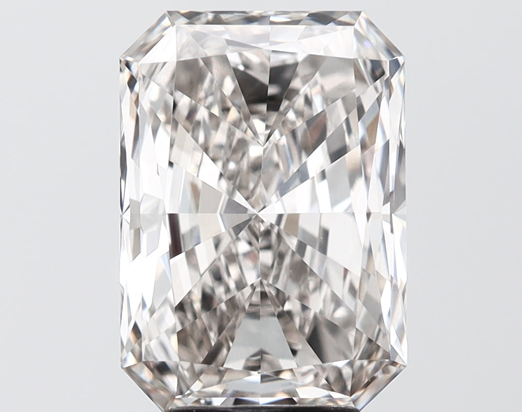 4.25ct Radiant Lab-Grown Diamond · I VVS1 · IGI