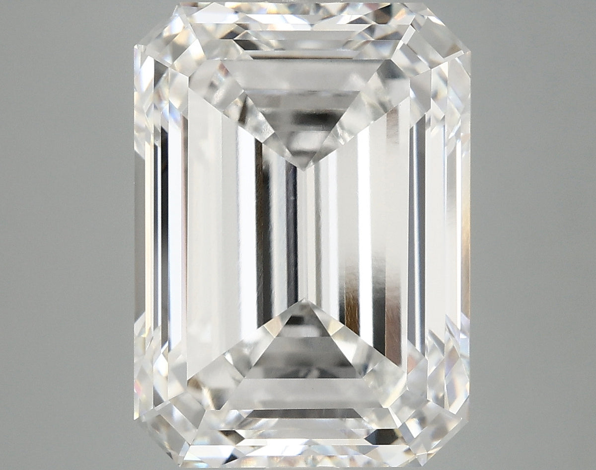 10.20ct Emerald Lab-Grown Diamond · E VVS2 · IGI