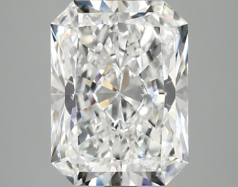 4.48ct Radiant Lab-Grown Diamond · E VS1 · IGI