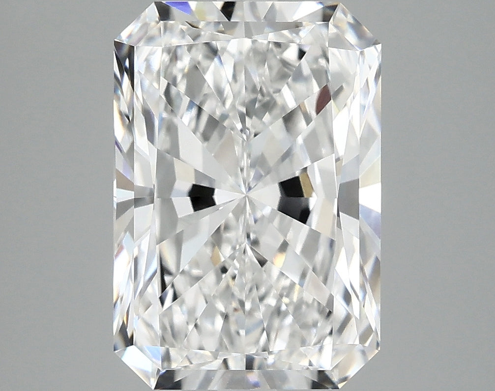 4.13ct Radiant Lab-Grown Diamond · D VVS2 · IGI