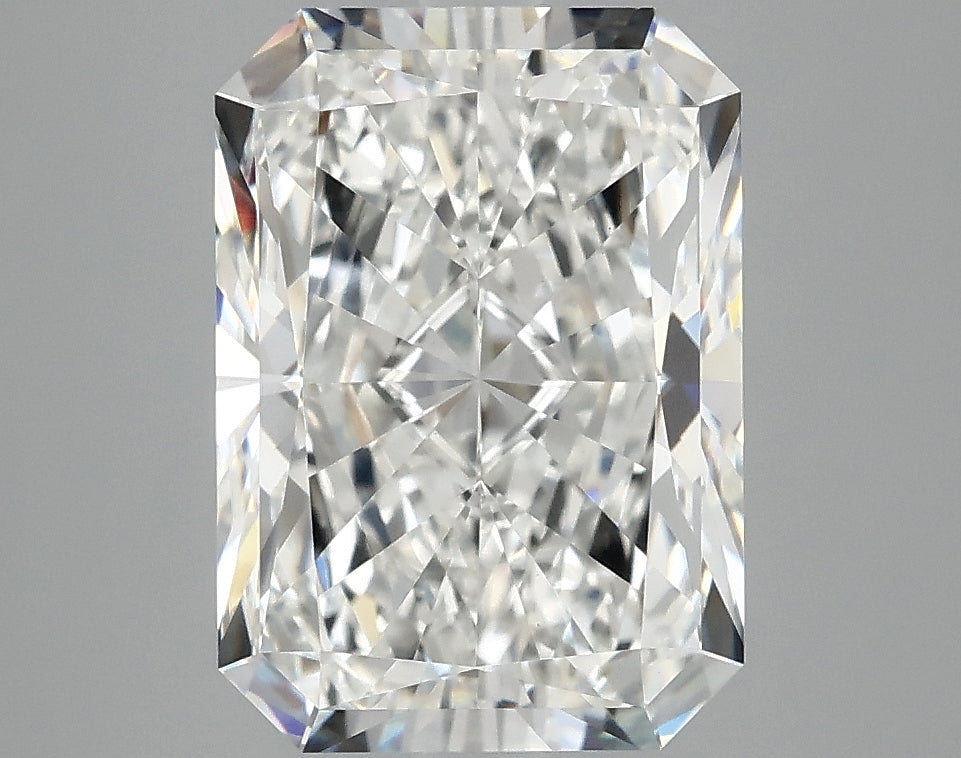 4.17ct Radiant Lab-Grown Diamond · E VVS2 · IGI