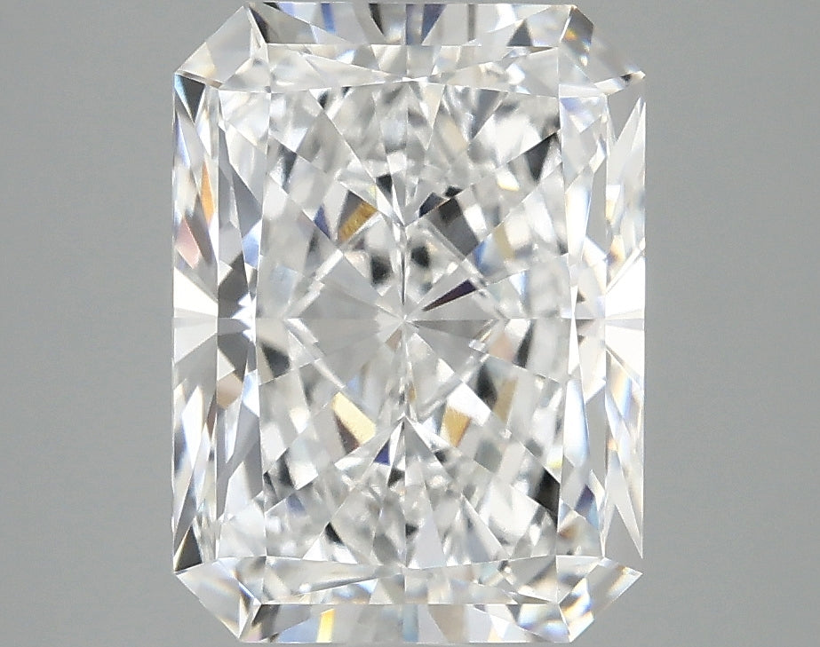 4.06ct Radiant Lab-Grown Diamond · D VVS2 · IGI