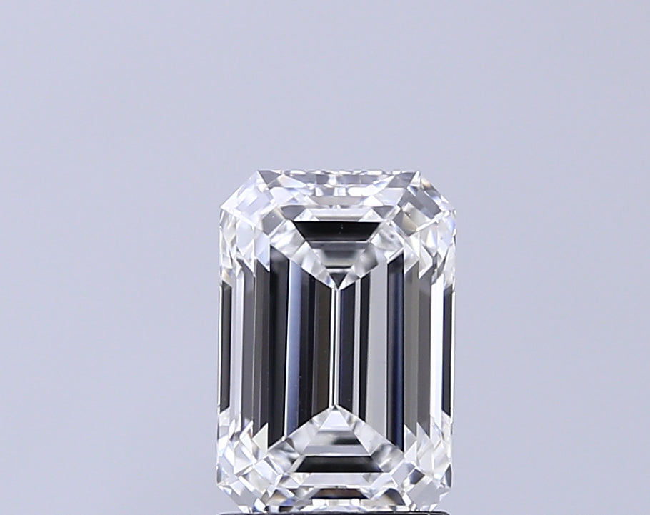 2.06ct Emerald Lab-Grown Diamond · E VVS2 · IGI