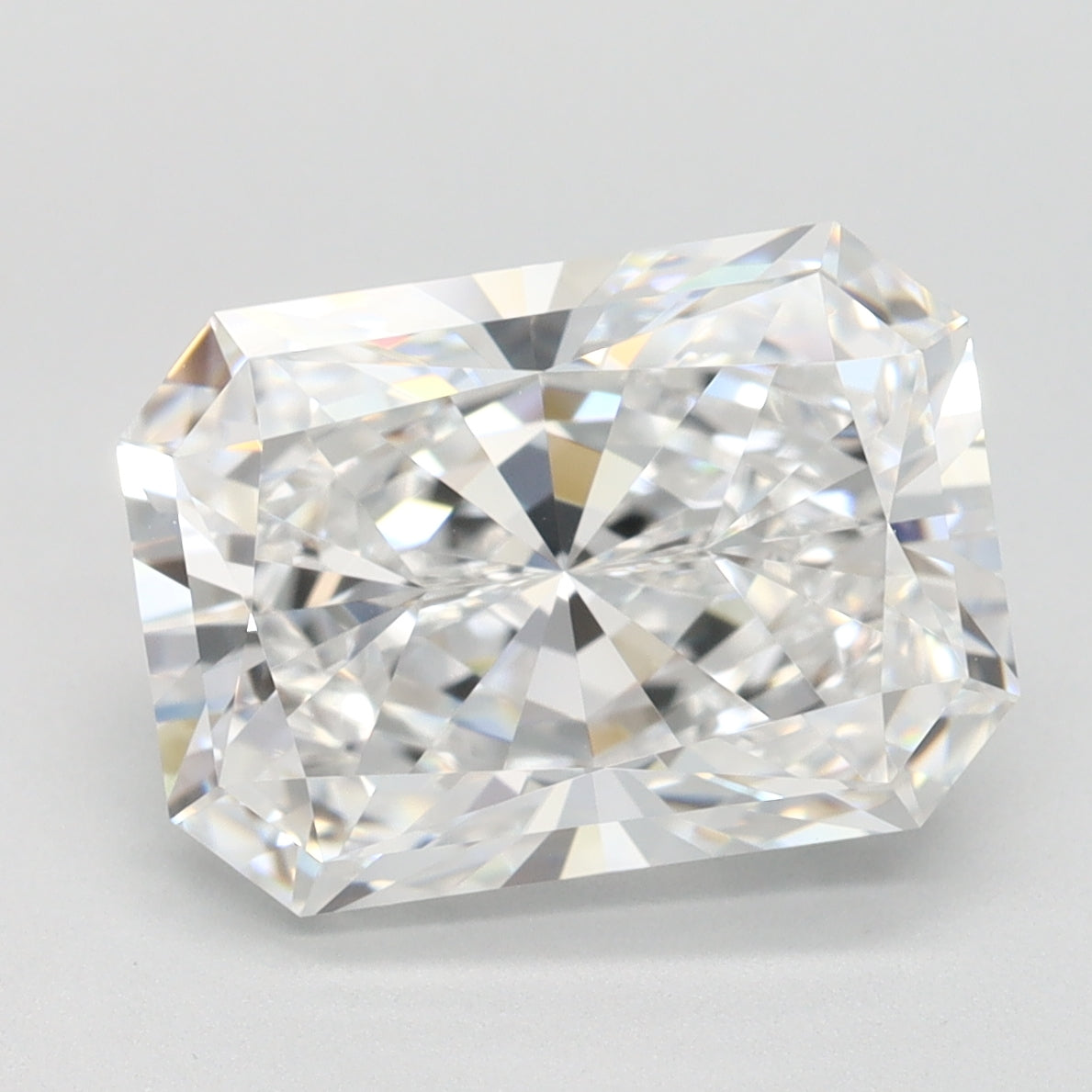 4.04ct Radiant Lab-Grown Diamond · D IF · IGI