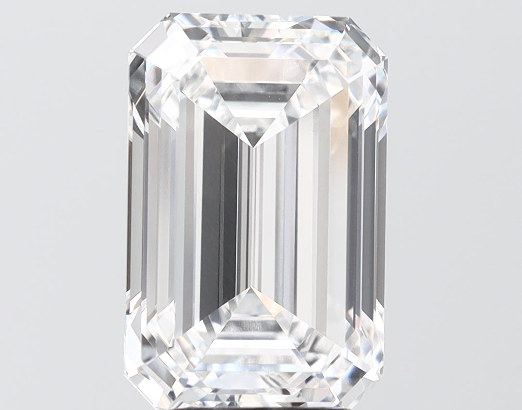 5.05ct Emerald Lab-Grown Diamond · D VVS2 · IGI