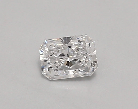 0.33ct Radiant Lab-Grown Diamond · D VVS2 · IGI