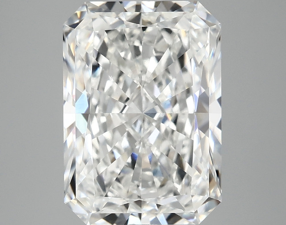 4.40ct Radiant Lab-Grown Diamond · E VS1 · IGI