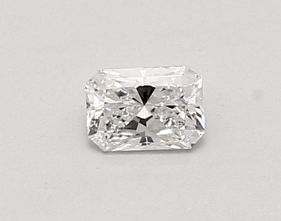 0.33ct Radiant Lab-Grown Diamond · D VS2 · IGI