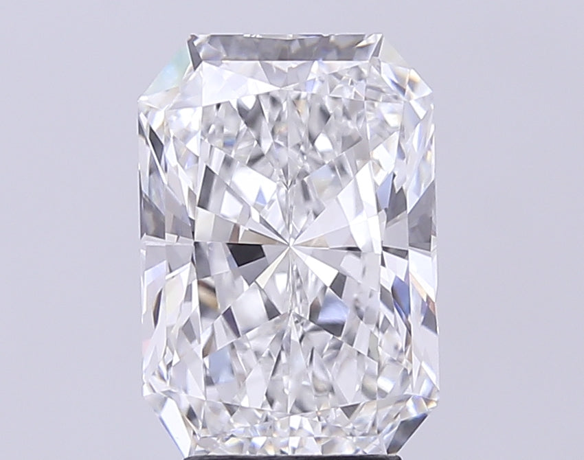 4.06ct Radiant Lab-Grown Diamond · E VS1 · IGI