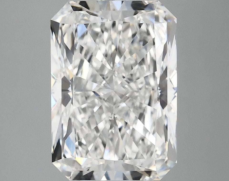 4.18ct Radiant Lab-Grown Diamond · E VVS2 · IGI