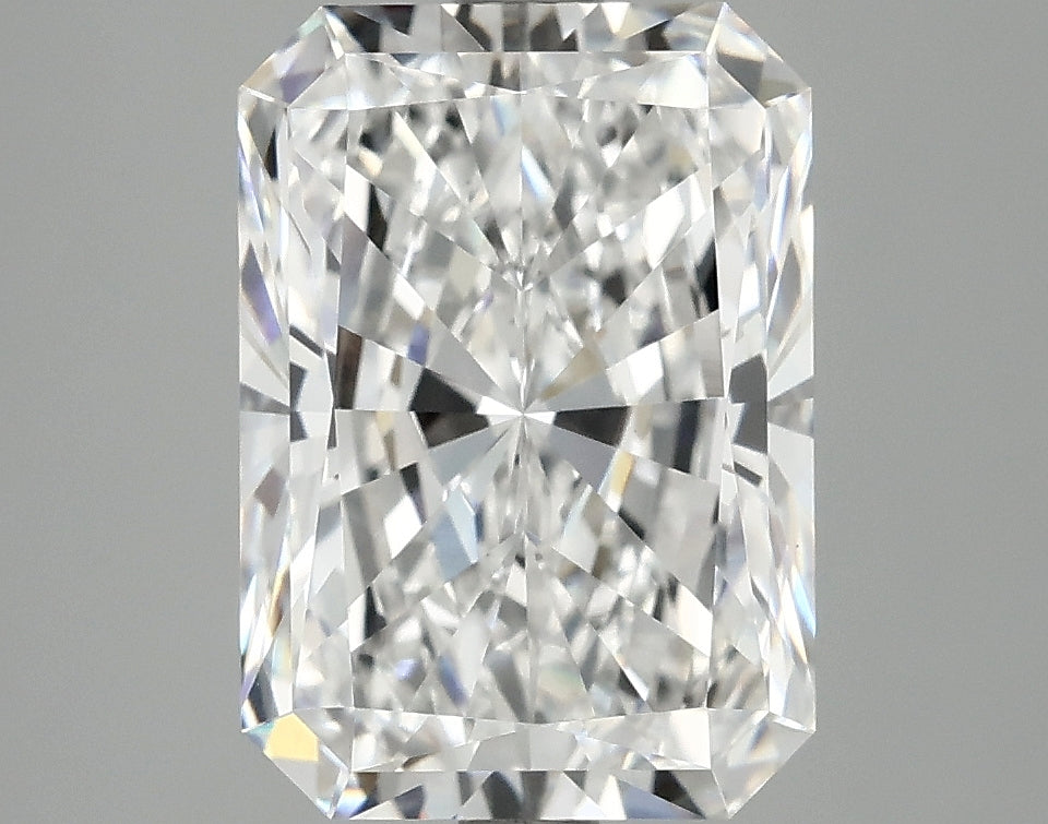 4.14ct Radiant Lab-Grown Diamond · D VVS2 · IGI